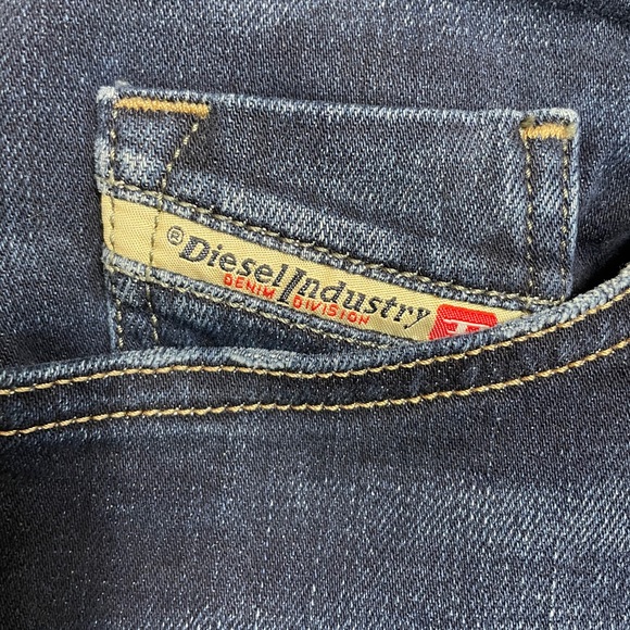 Diesel Thommer Jeans - Wash 0880L - 31x30 - Picture 3 of 7